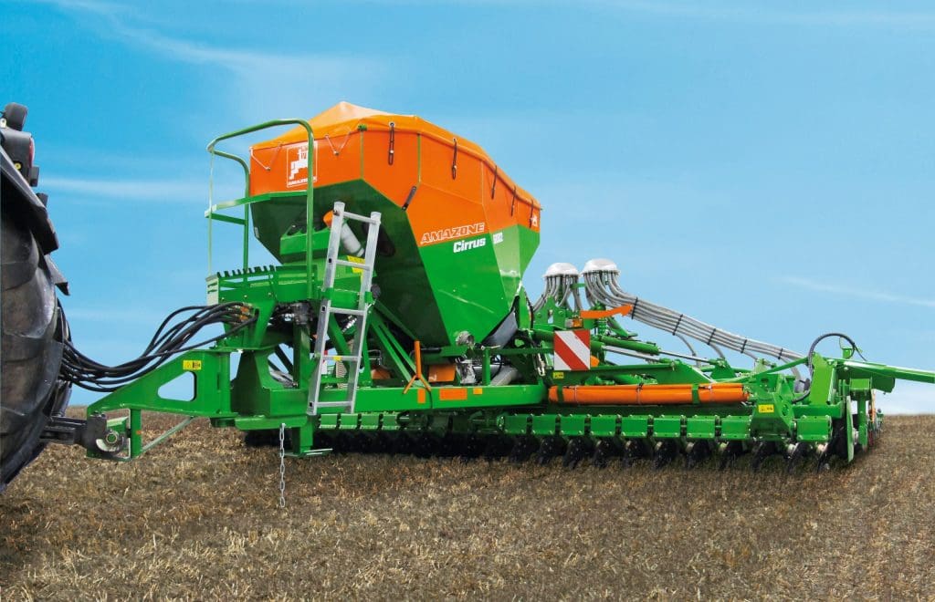 AMAZONE CIRRUS in field