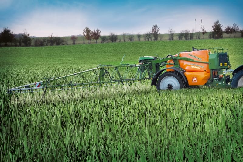 AMAZONE UX Special Trailed Sprayer